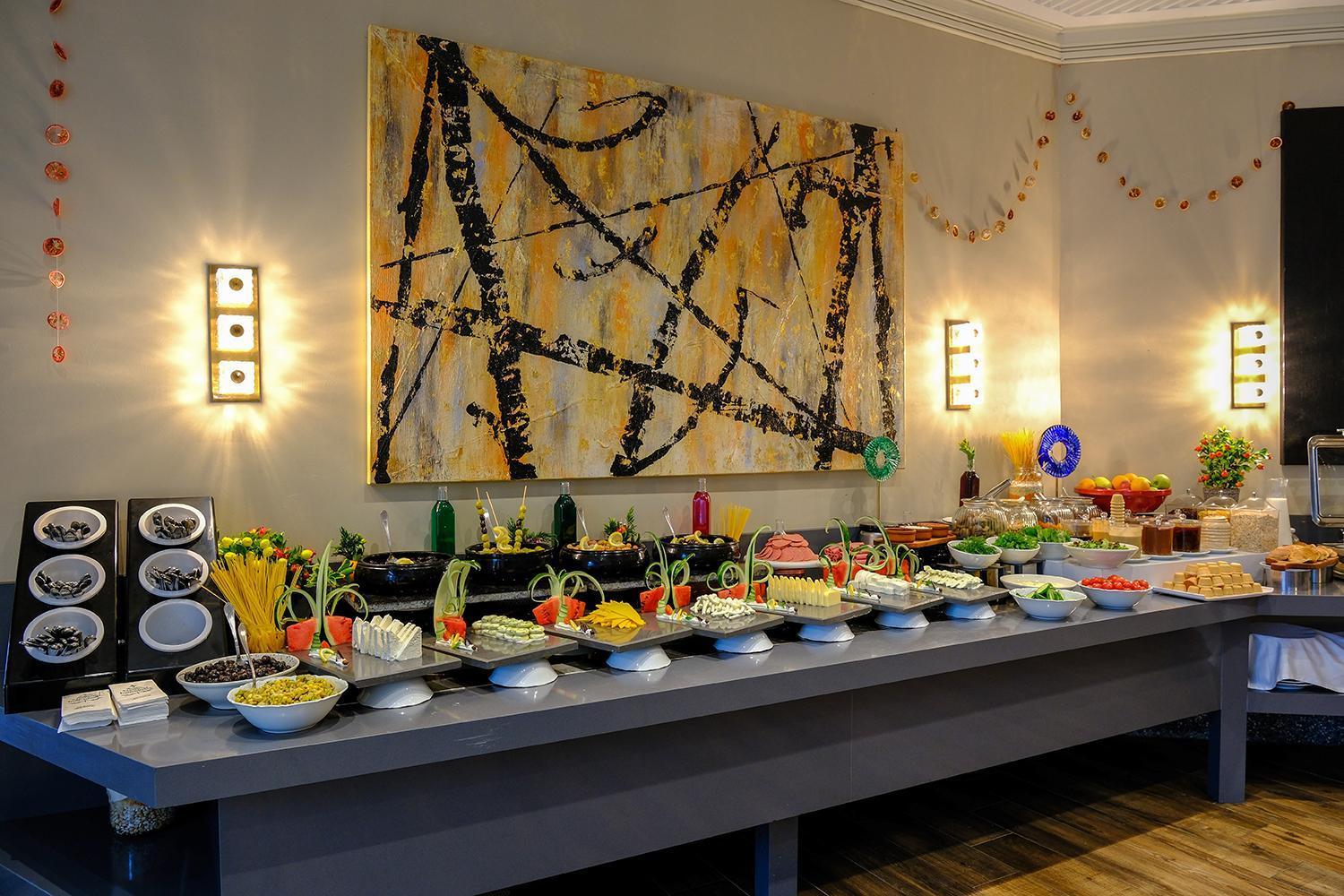 Nova Vista Deluxe & Suites A Member Of Radisson Individuals เอสเกซีเฮียร์ ภายนอก รูปภาพ