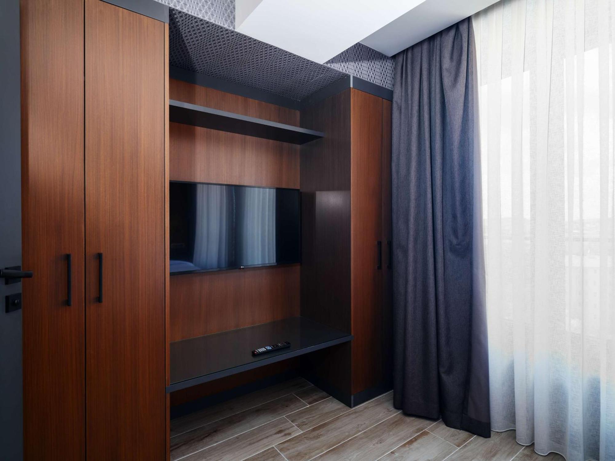 Nova Vista Deluxe & Suites A Member Of Radisson Individuals เอสเกซีเฮียร์ ภายนอก รูปภาพ